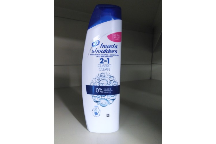 Head & Shoulders Shampoo  2 in 1 Classic Clean 225ml 