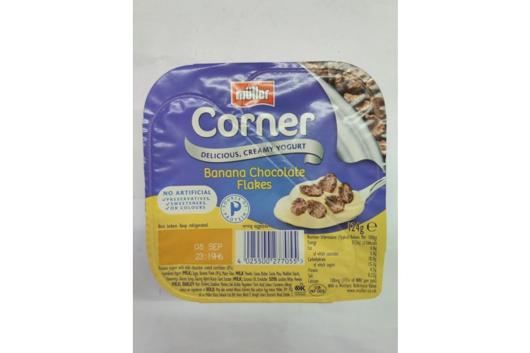 Muller Corner Delicious Creamy Yogurt Banana Chocolate Flakes 124g