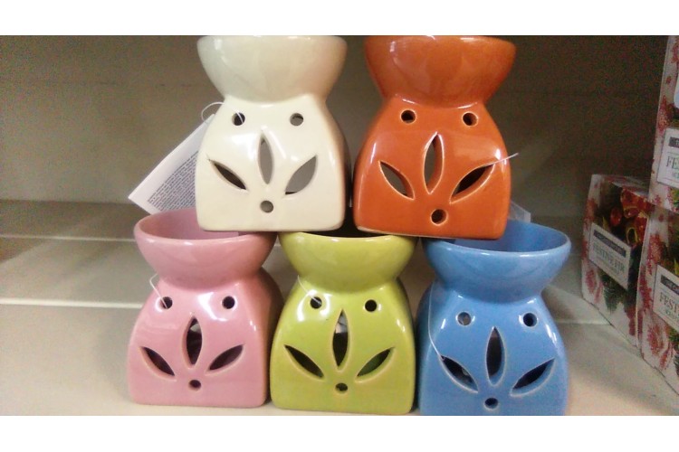 Single Colour Leaf Cutout Oil Burner 